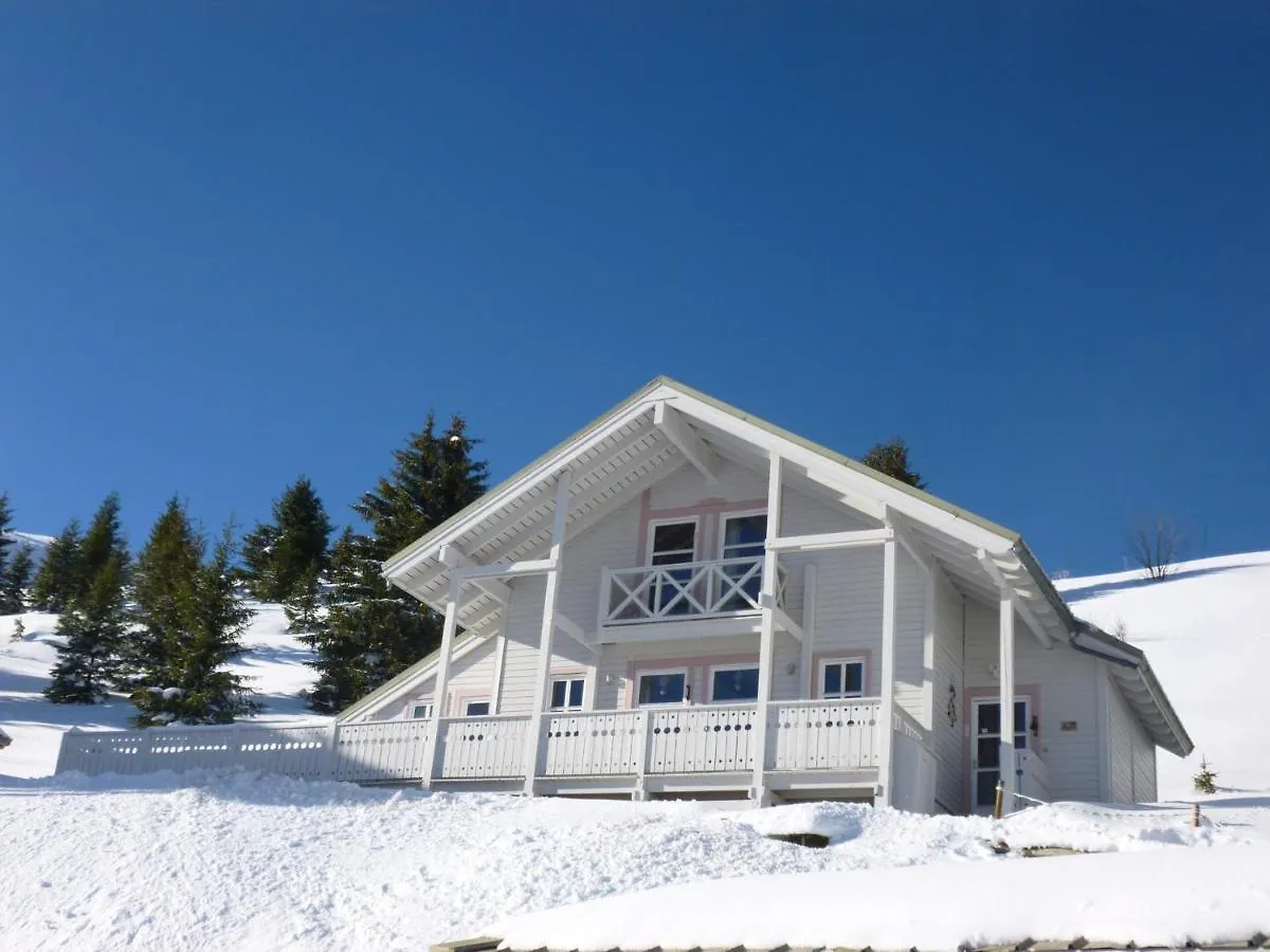 Chalet Spacieux Avec Poele A Bois, Wifi Gratuit, Terrasse, Garage Et Proche Des Pistes - Fr-1-425-122 Flaine
