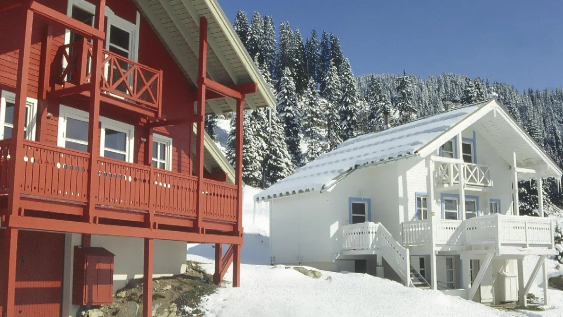 Chalet Spacieux Avec Poele A Bois, Wifi Gratuit, Terrasse, Garage Et Proche Des Pistes - Fr-1-425-122 Flaine