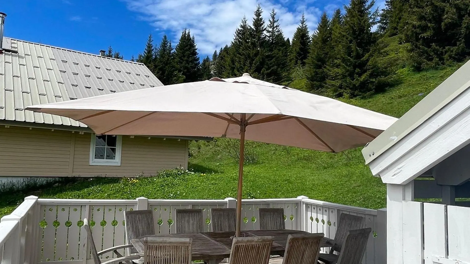 Chalet Spacieux Avec Poele A Bois, Wifi Gratuit, Terrasse, Garage Et Proche Des Pistes - Fr-1-425-122 Flaine